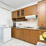 Apartment With Parking Space - 5084 Murter