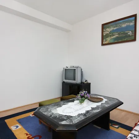 With Parking Space - 5084 Apartman