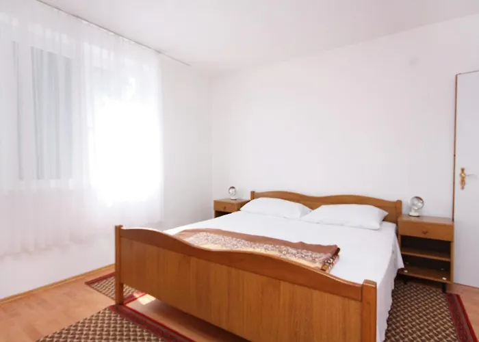 With Parking Space - 5084 Apartament *