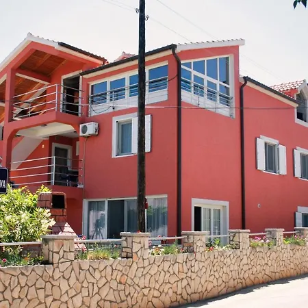 With Parking Space - 5084 * Μούρτερ