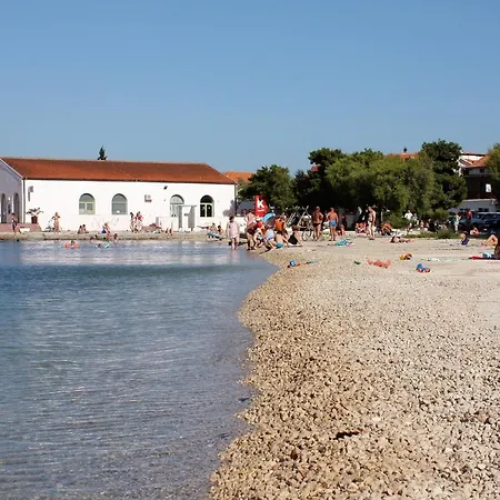 Lejlighed With Parking Space - 5084