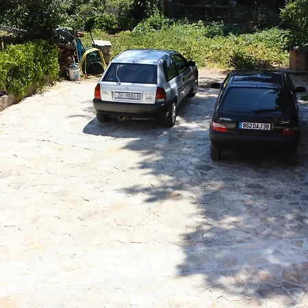 With Parking Space - 5084 * Μούρτερ