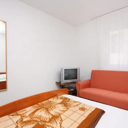 Lejlighed With Parking Space - 5084 *