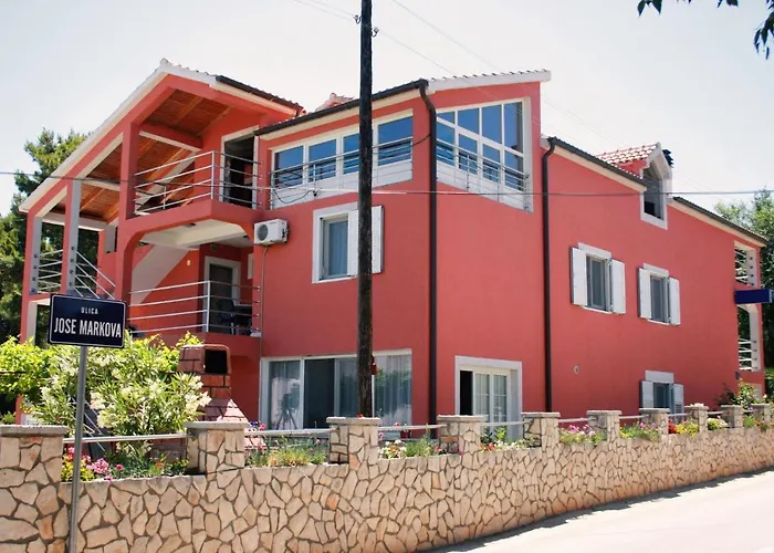 With Parking Space - 5084 * Μούρτερ