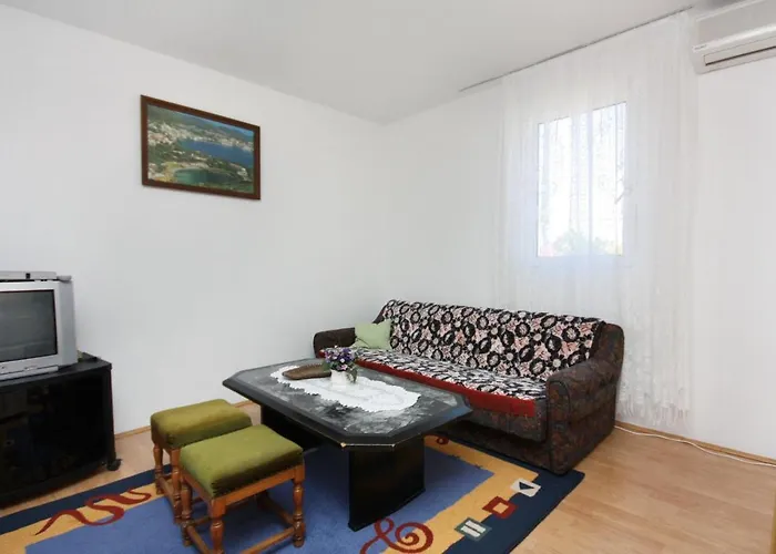 With Parking Space - 5084 * Μούρτερ